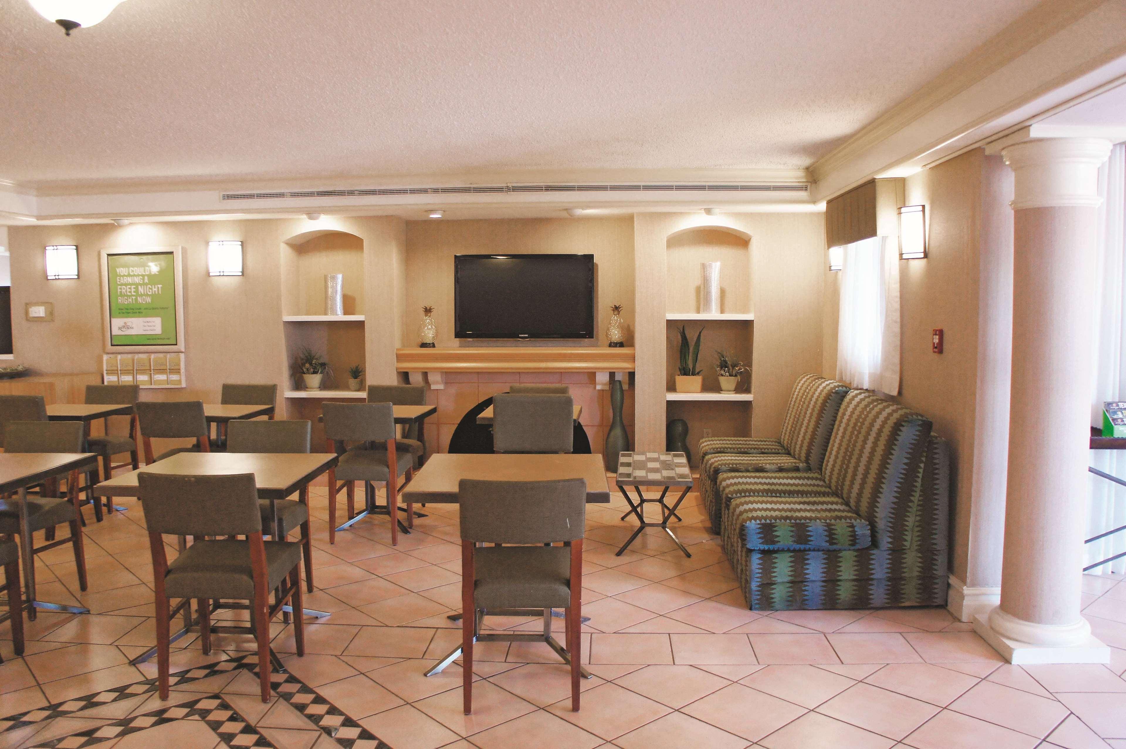 Baymont By Wyndham Houston La Porte Zewnętrze zdjęcie