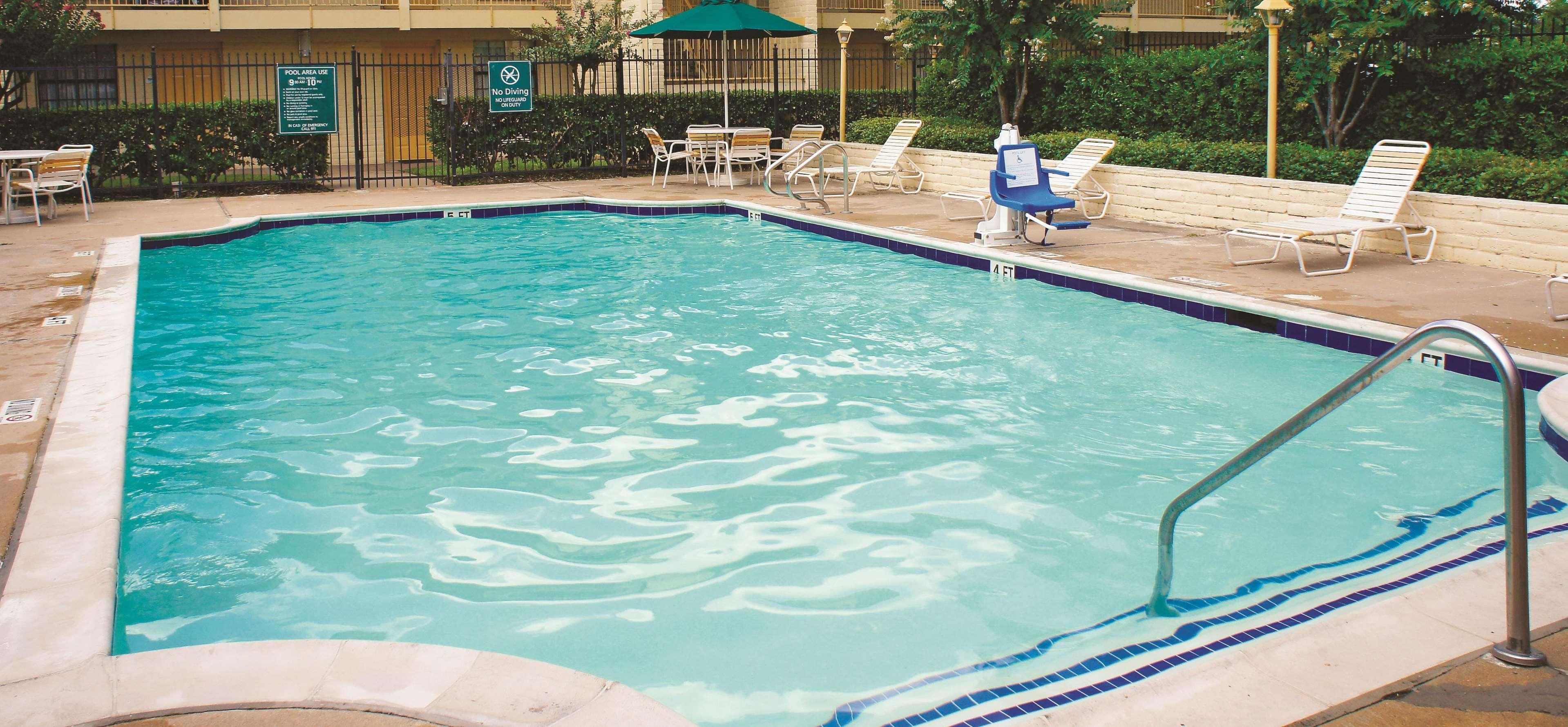 Baymont By Wyndham Houston La Porte Zewnętrze zdjęcie