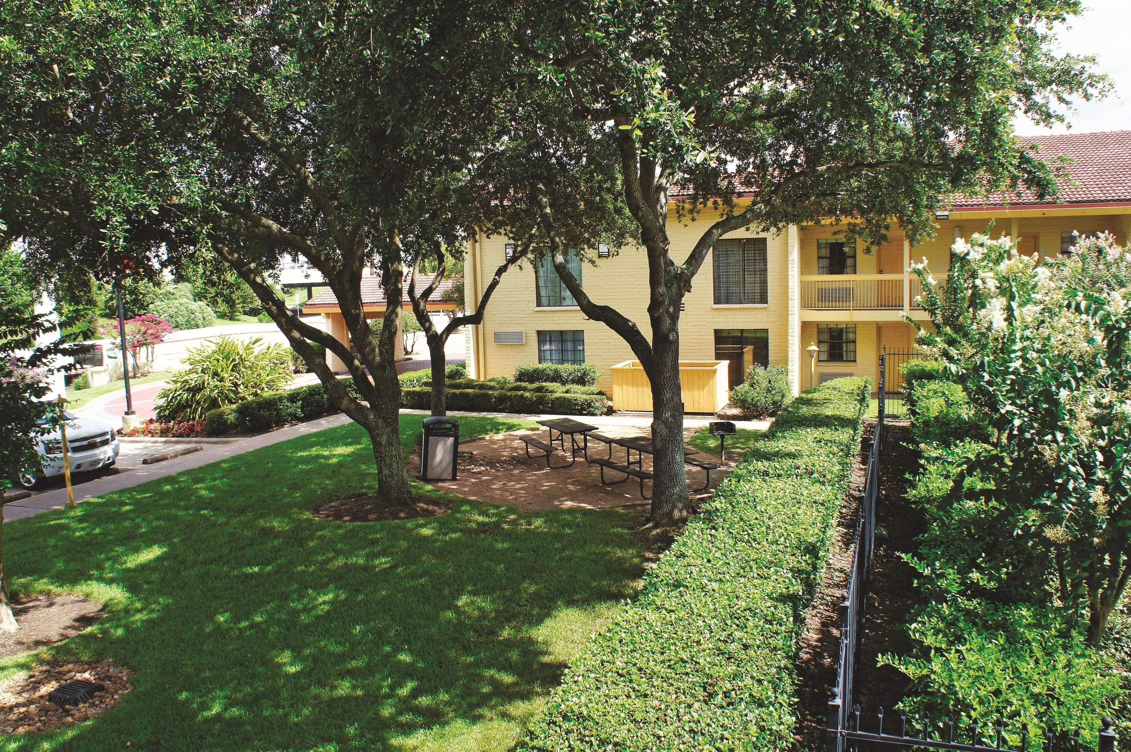Baymont By Wyndham Houston La Porte Zewnętrze zdjęcie