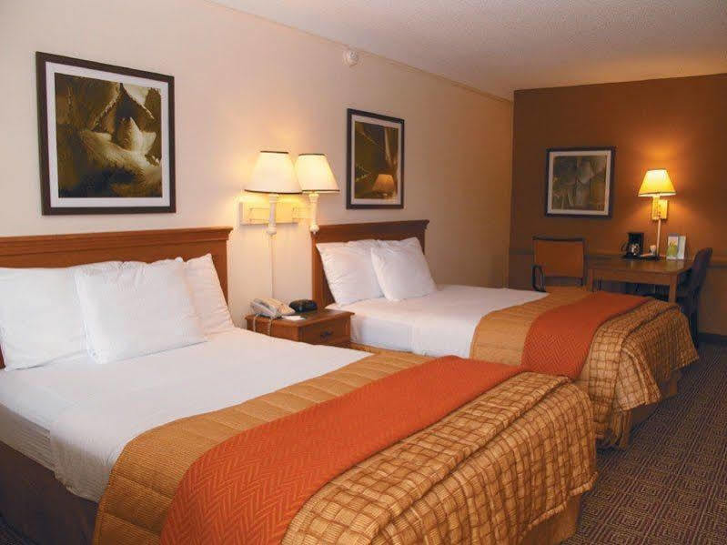 Baymont By Wyndham Houston La Porte Zewnętrze zdjęcie